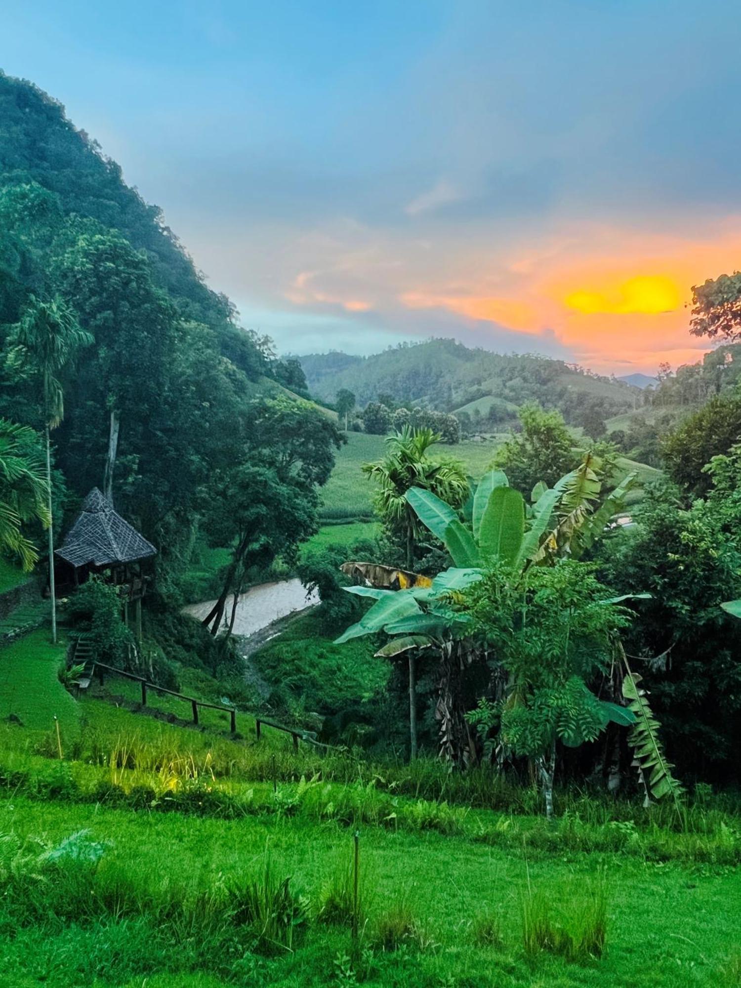 Kanlaya'S Eyrie, Luxury Homestay Pang Mapha Экстерьер фото
