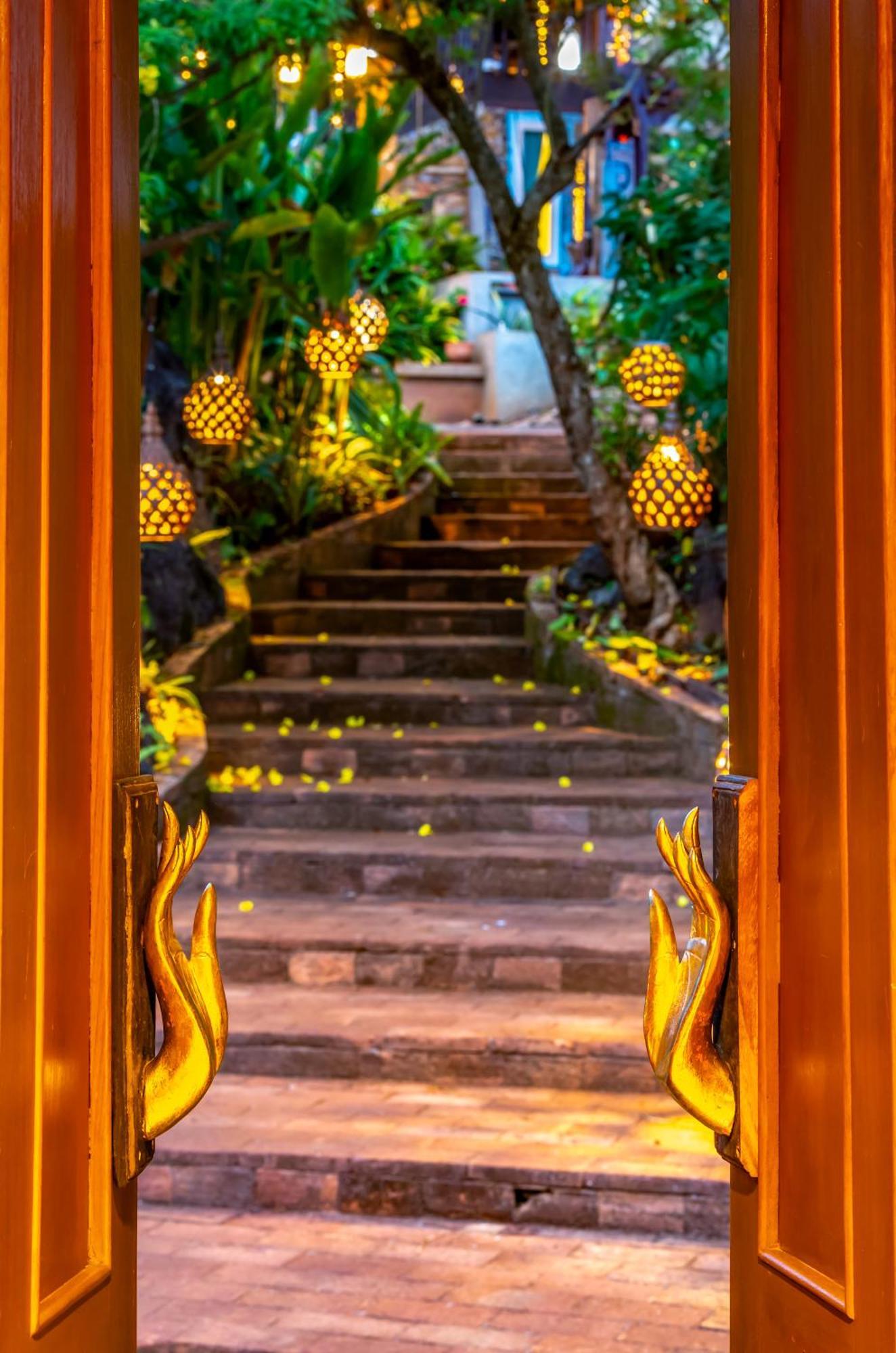 Kanlaya'S Eyrie, Luxury Homestay Pang Mapha Экстерьер фото